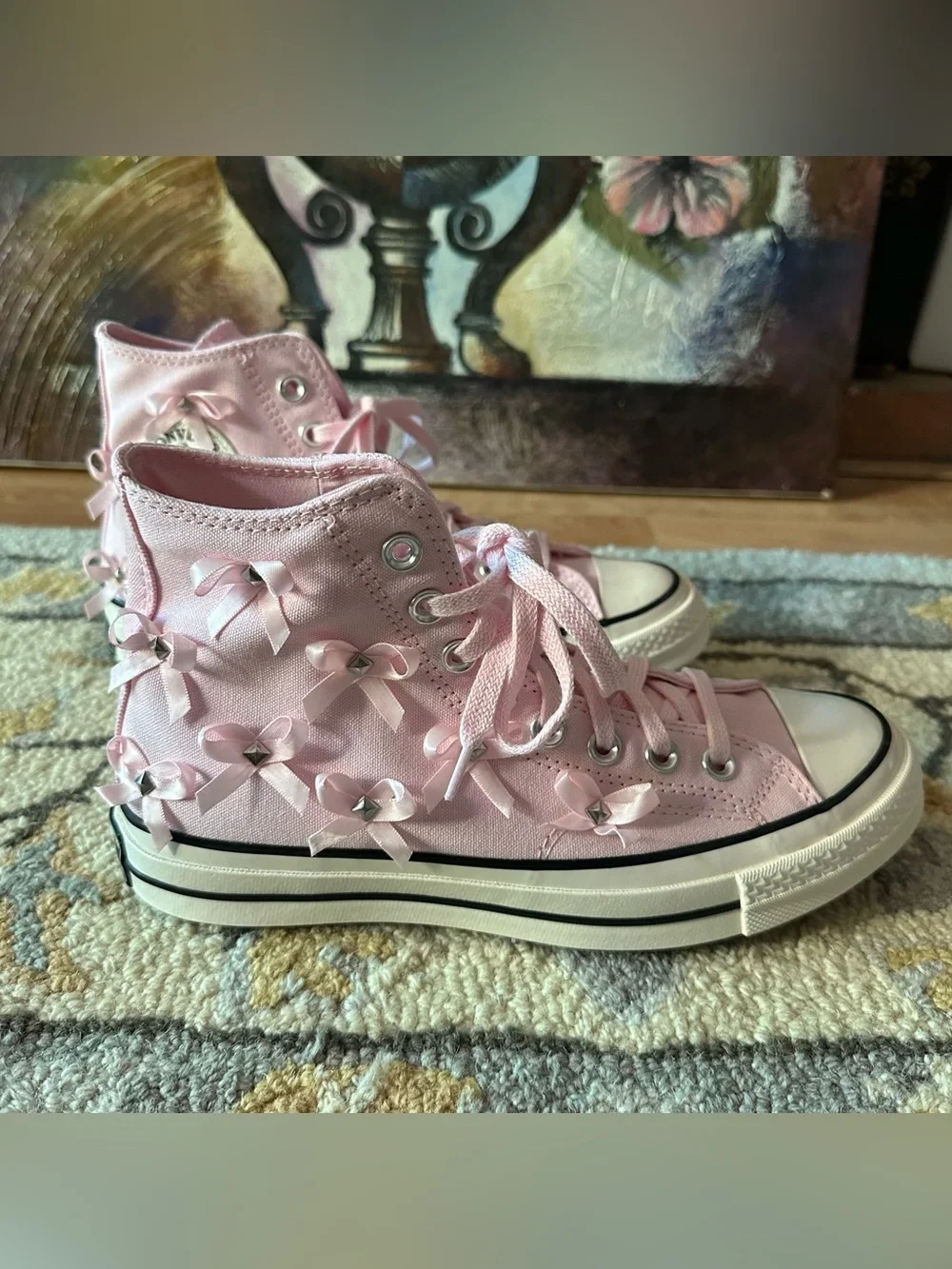 pink converse platforms w bows & studs / size 8